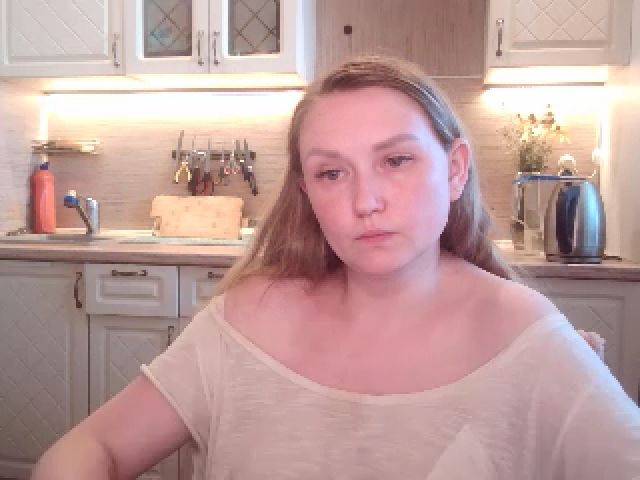 Live sex webcam photo for JaneGrey111 #254034233