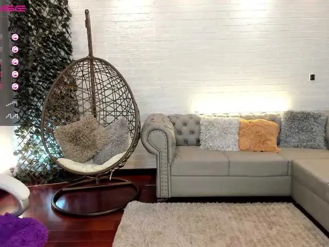 Live sex webcam photo for Sadashi1 #241135538