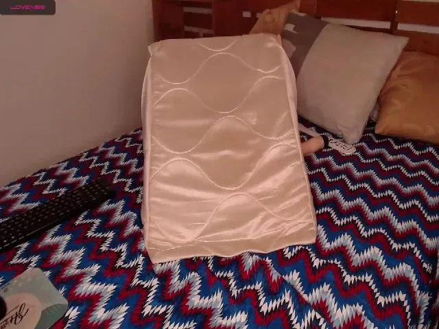 Live sex webcam photo for Katsumi_zenn #253729075