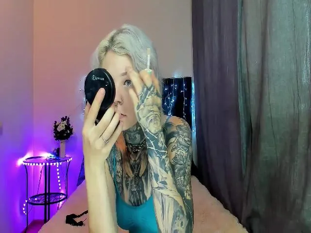 Live sex webcam photo for LiluKayden #255862828