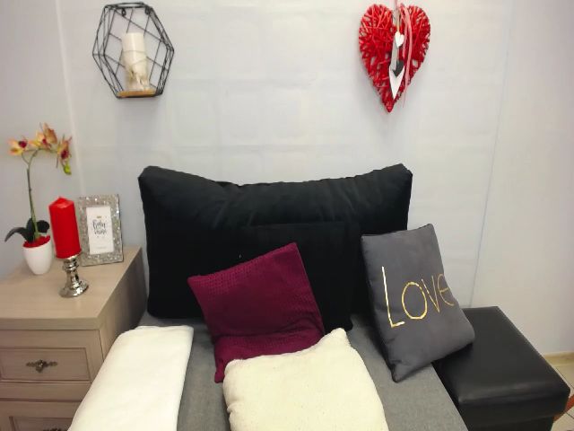 Live sex webcam photo for LaylaFantasy #259296866