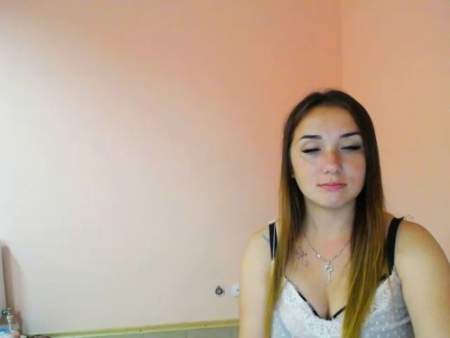 Live sex webcam photo for Candy4Love_ #261666774