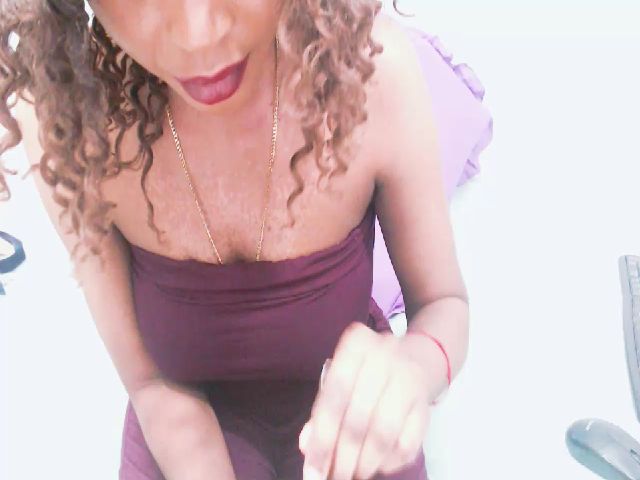 Live sex webcam photo for Ebonyindian07 #256238284