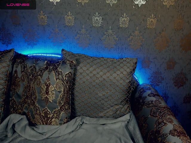 Live sex webcam photo for MariaCharming #262111370