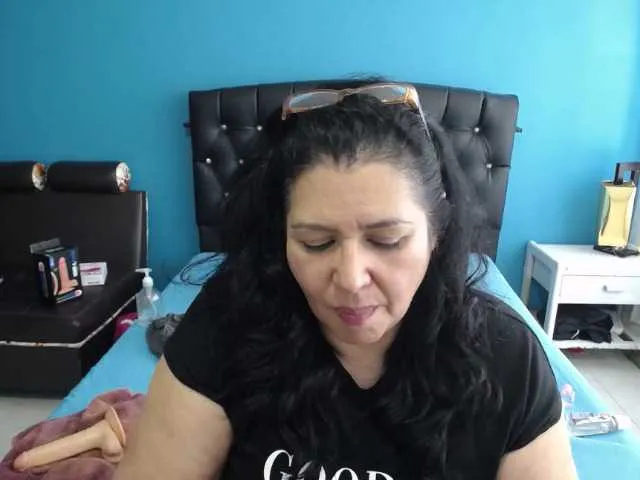 Live sex webcam photo for candystorm01 #254226174