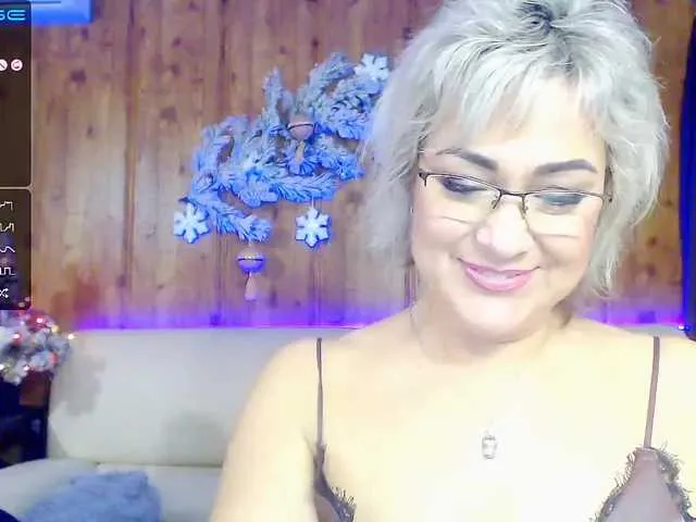 Live sex webcam photo for EllenRiplley #240959046