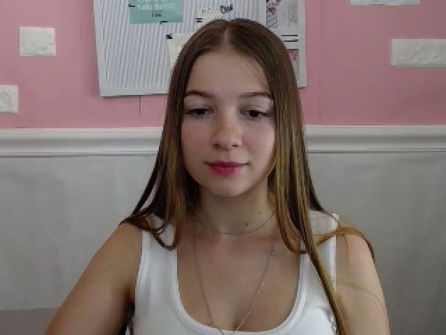 Live sex webcam photo for EmiStern #264161105