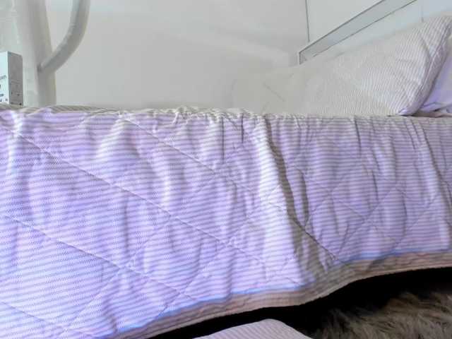 Live sex webcam photo for aihnoa #241150821