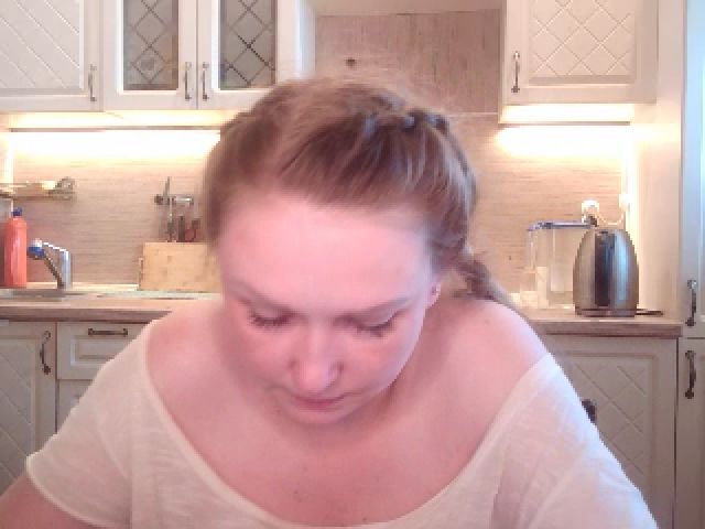 Live sex webcam photo for JaneGrey111 #252721130