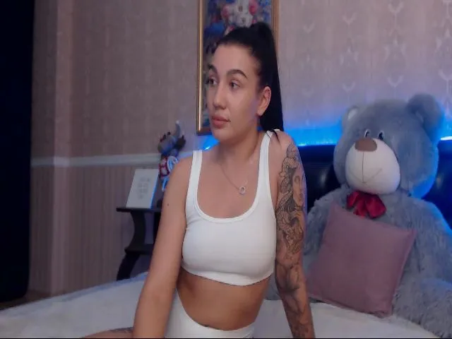 Live sex webcam photo for SabinaMorgan #254251609