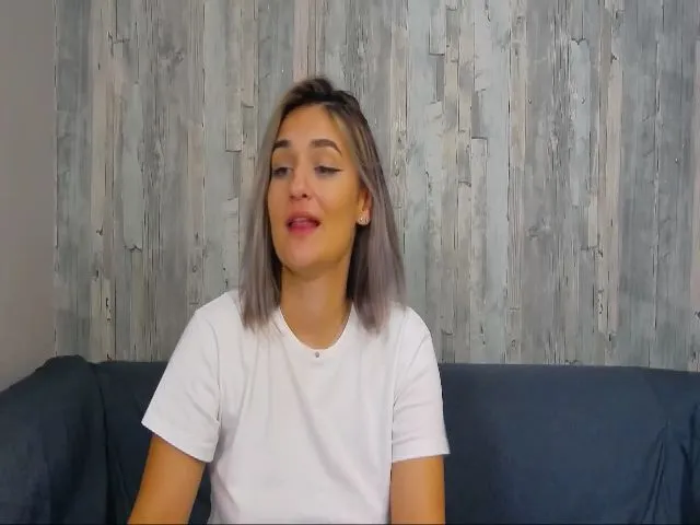 Live sex webcam photo for SecretAmber #255634454