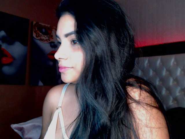 Live sex webcam photo for lolaastars1 #241071220