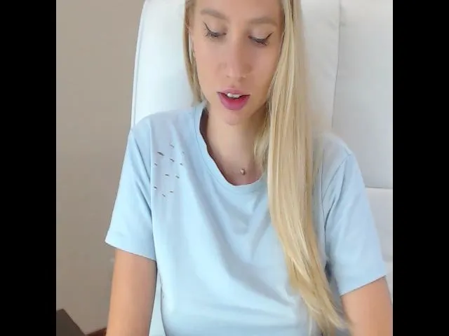 Live sex webcam photo for Miss_Sylvia #260701339