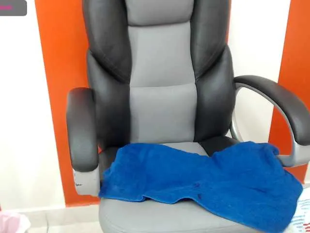 Live sex webcam photo for miagoth #241177814