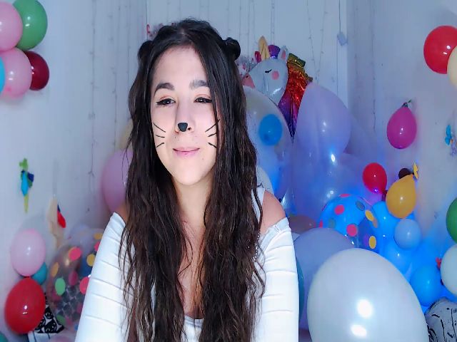 Live sex webcam photo for kitty_devil #255513396