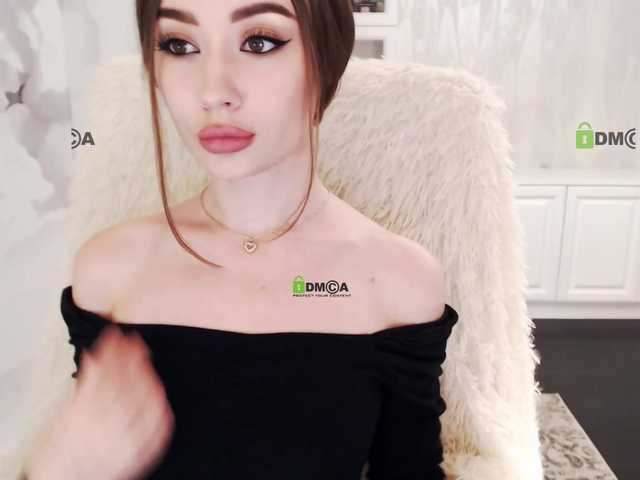 Live sex webcam photo for AnnaDaisy1 #248640146