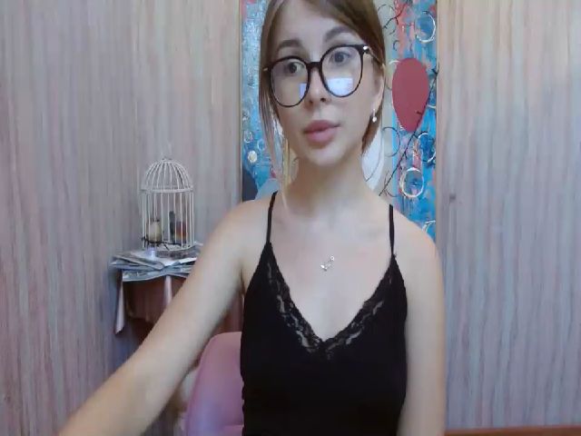 Live sex webcam photo for your_lina18_ #254130020