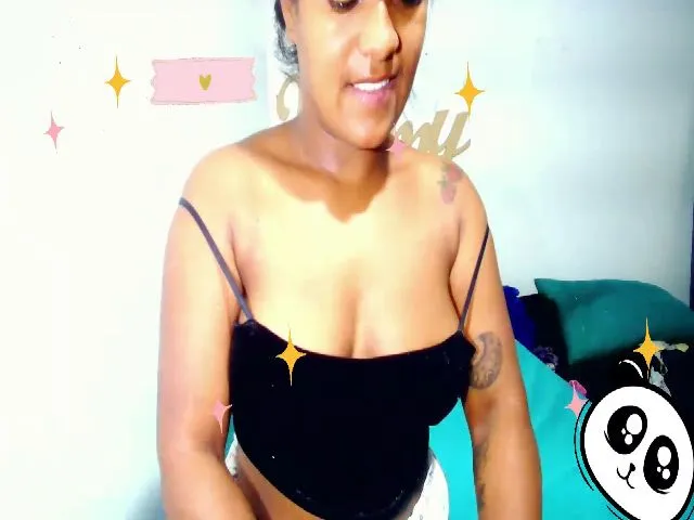 Live sex webcam photo for xxiomy_ #254111573