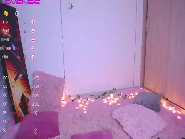 Live sex webcam photo for Aria_brown_ #262247242