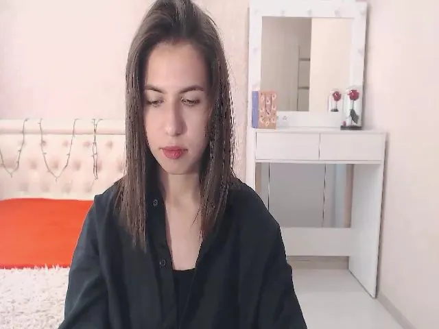 Live sex webcam photo for YourrAngell #258122401