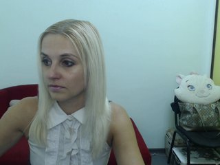 Live sex webcam photo for popdiva #240589615