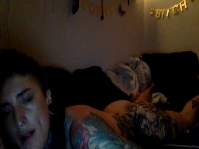 Live sex webcam photo for Ynigma #259790410