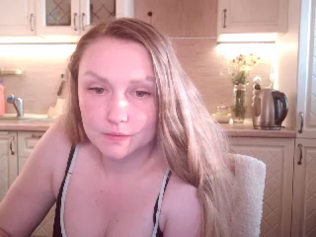 Live sex webcam photo for JaneGrey111 #254220171