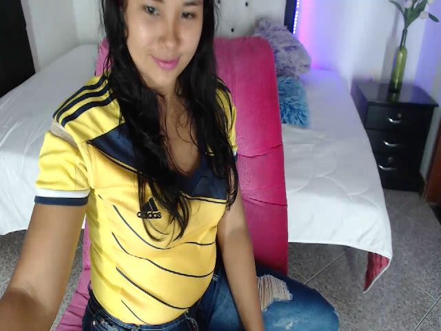 Live sex webcam photo for Adictionhorny #254770942