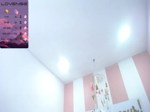Live sex webcam photo for Lia_Luhan #261675532