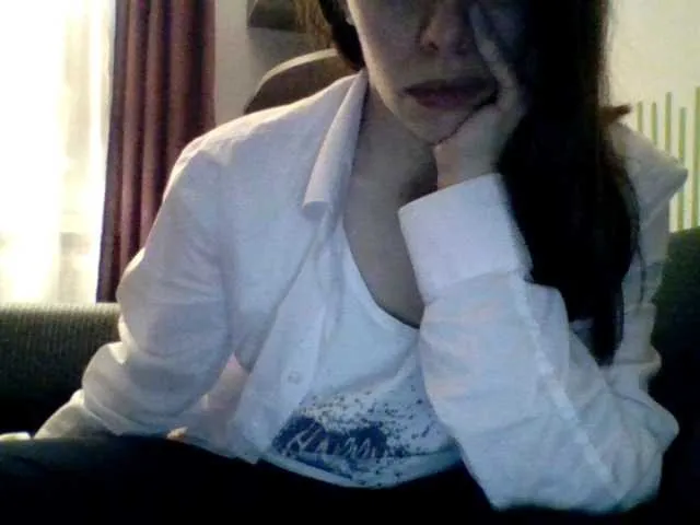 Live sex webcam photo for FoxMoony #241171692