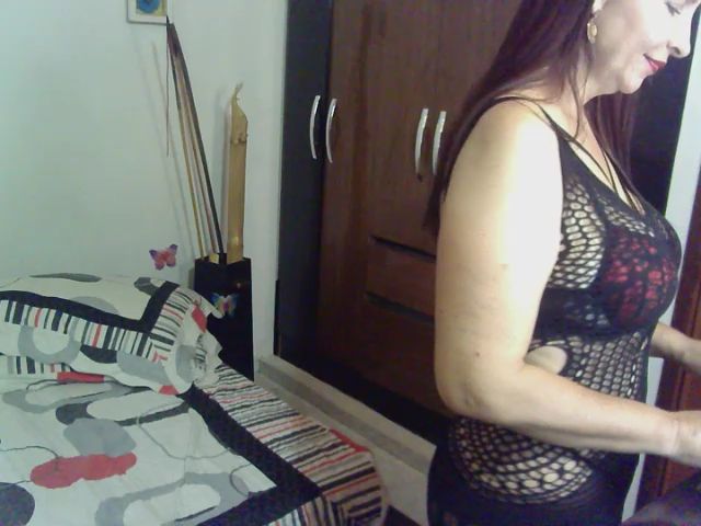 Live sex webcam photo for Milfsexy_ #260564242