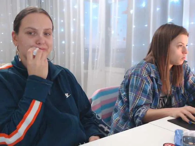 Live sex webcam photo for BugaGirls #240988580