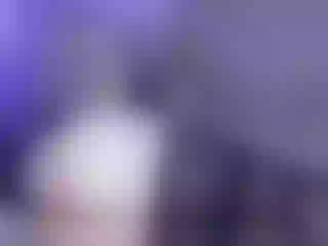 Live sex webcam photo for Emiliiaaa #241075041
