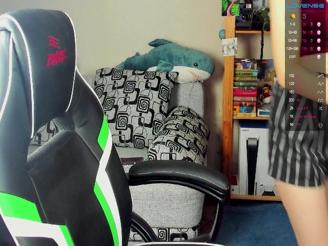 Live sex webcam photo for Sky_Drag0n #256585525