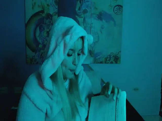 Live sex webcam photo for Anyela_bubble #264687865