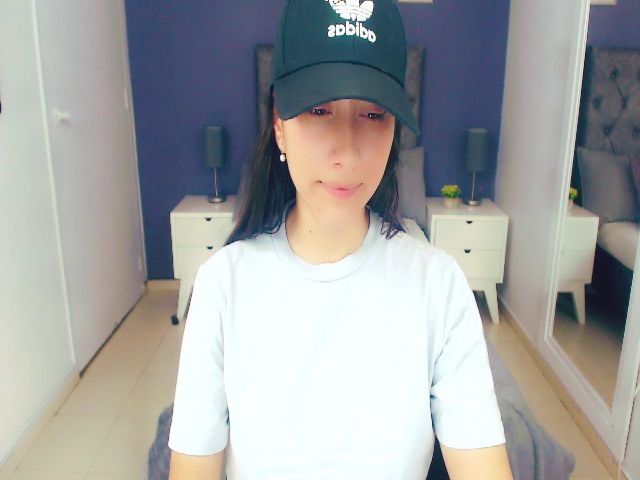 Live sex webcam photo for anniesclub #260353980