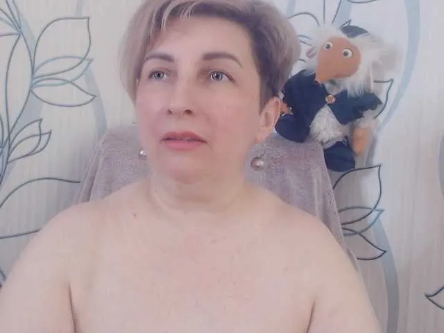 Live sex webcam photo for DepravedMadam #242793096