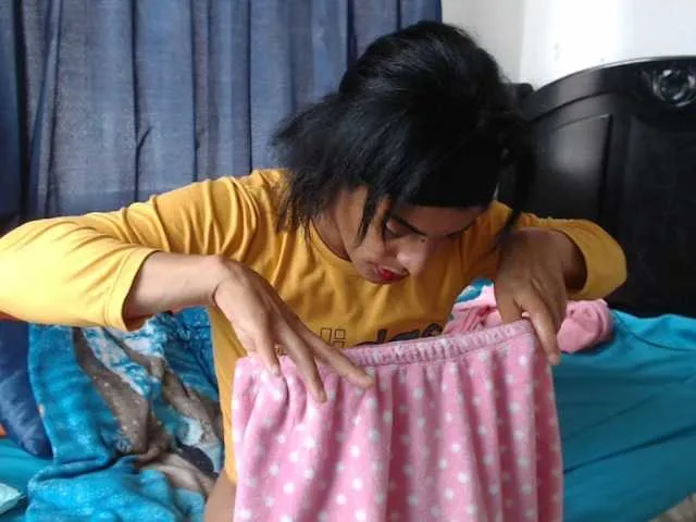 Live sex webcam photo for KattleyaGrey #246320301