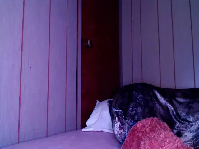 Live sex webcam photo for Smallpurl #256031441