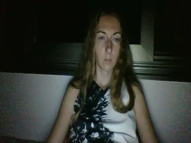 Live sex webcam photo for CheelyWilly #253538961