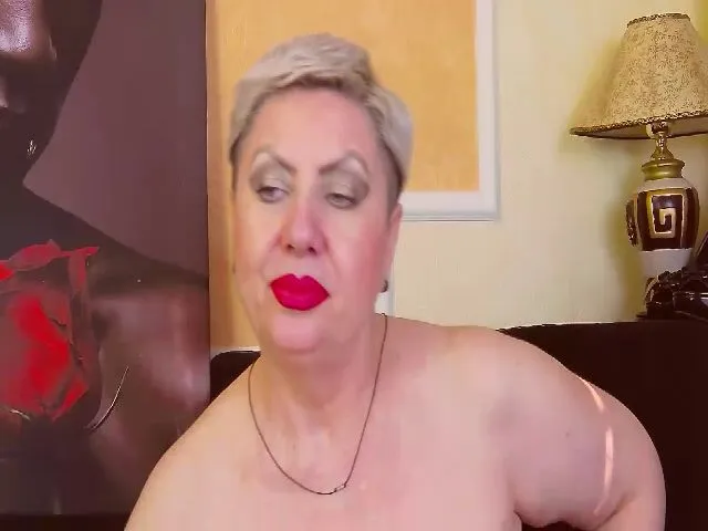 Live sex webcam photo for LADY__POSH #261163346