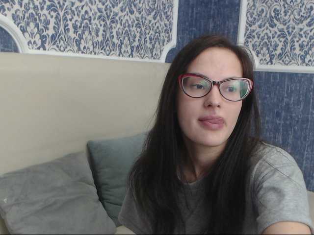 Live sex webcam photo for MerlinTeen #249025942