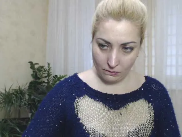 Live sex webcam photo for KickaIricka #241243529