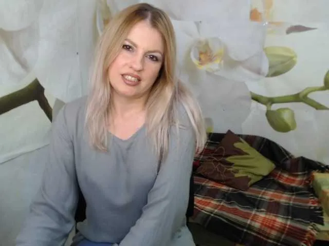 Live sex webcam photo for almazara #242811446