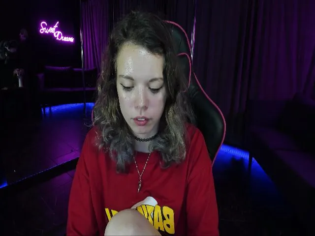 Live sex webcam photo for ClancyOsborne #257779347