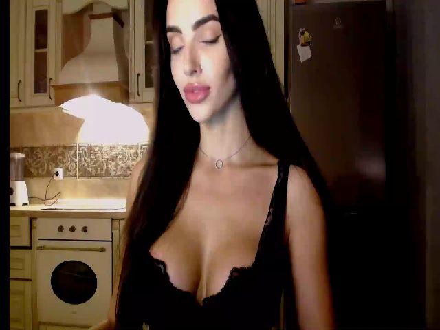 Live sex webcam photo for Bunny_jr #259475672