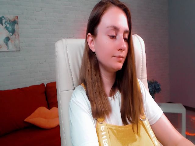 Live sex webcam photo for MissTianaa #258550249