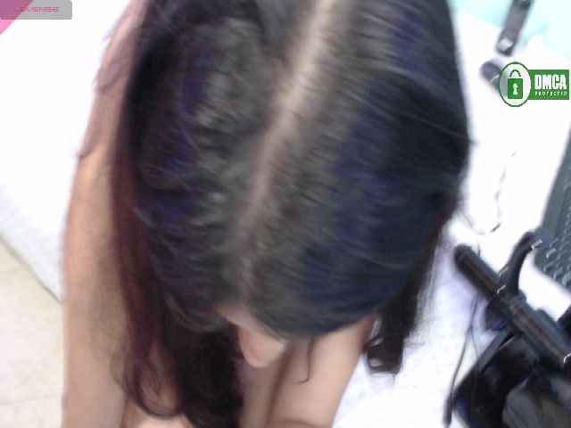 Live sex webcam photo for Valeria_sky #263331208