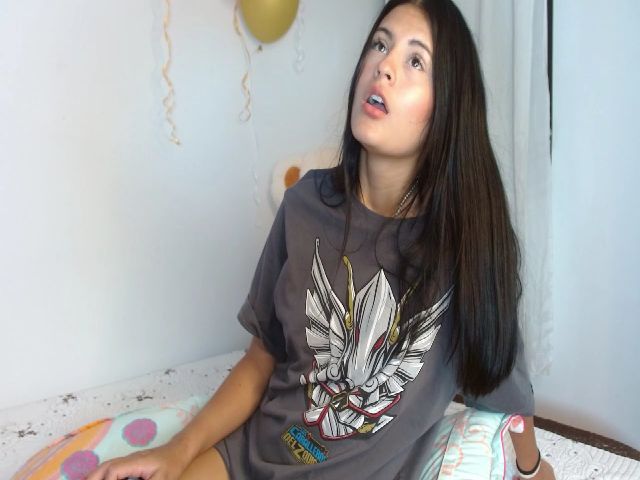 Live sex webcam photo for lina_castillo #260335811