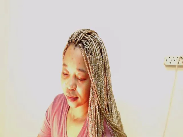 Live sex webcam photo for Xxamor #254626693